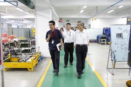 日立制作所执行役副社长持田农夫男一行访问日立电梯相关图片